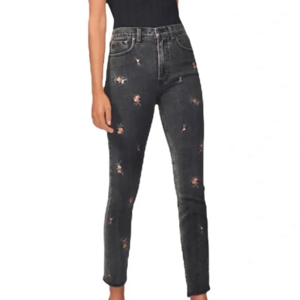 BRAND NEW Abercrombie high waisted floral embroidered skinny jeans, size 26